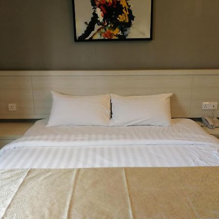 Aurora Hotel Malacca Екстер'єр фото