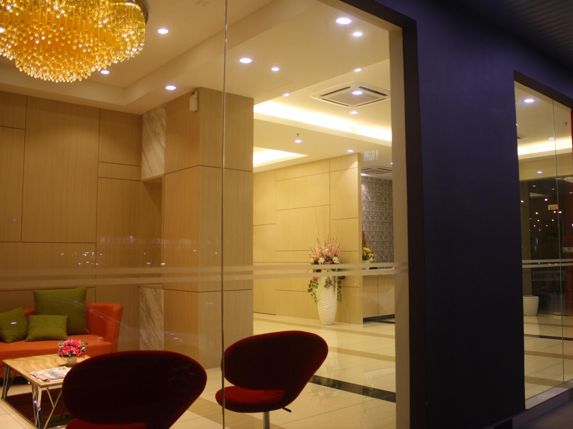 Aurora Hotel Malacca Екстер'єр фото