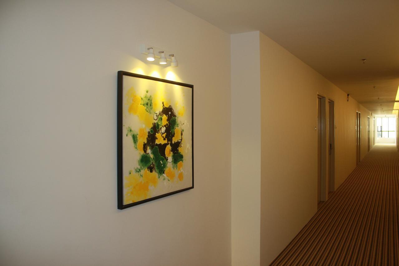 Aurora Hotel Malacca Екстер'єр фото