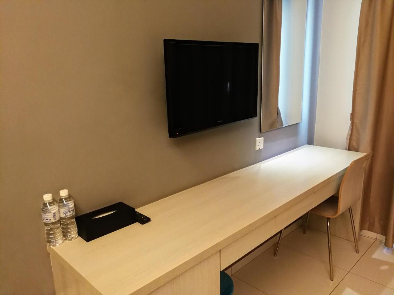 Aurora Hotel Malacca Екстер'єр фото