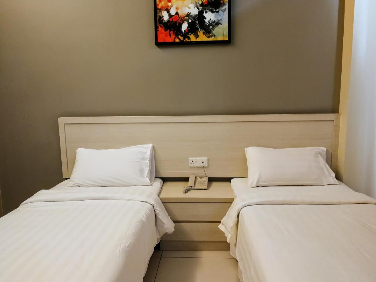 Aurora Hotel Malacca Екстер'єр фото